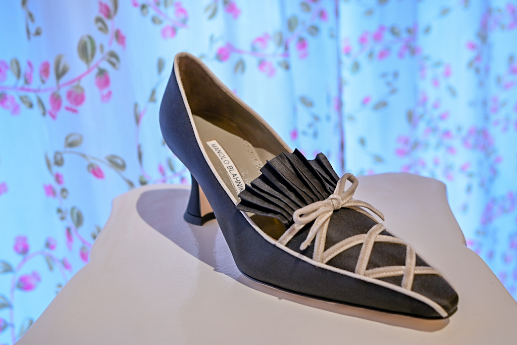 マリー・アントワネット by マノロ ブラニク アフタヌーンティー