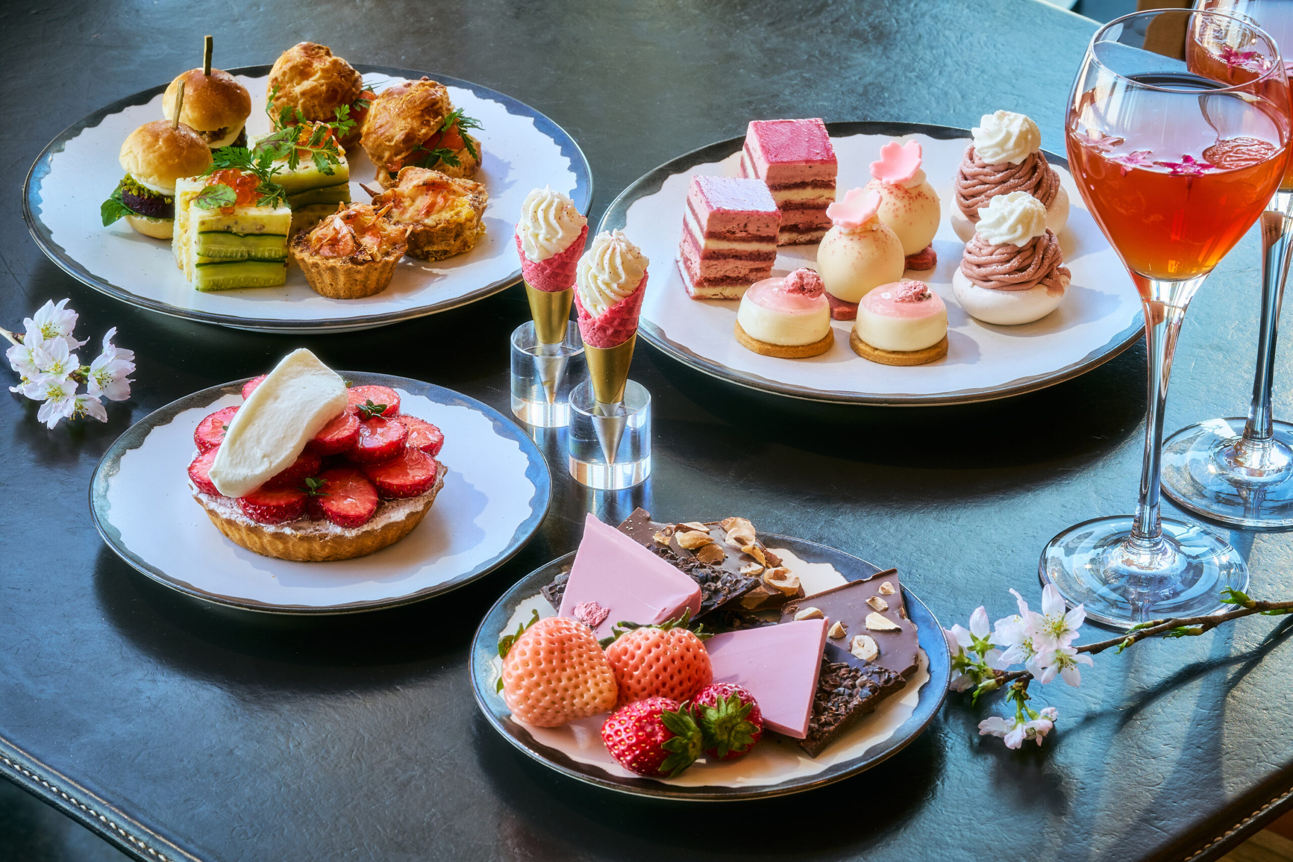 アンダーズ東京ストロベリーアフタヌーンティー