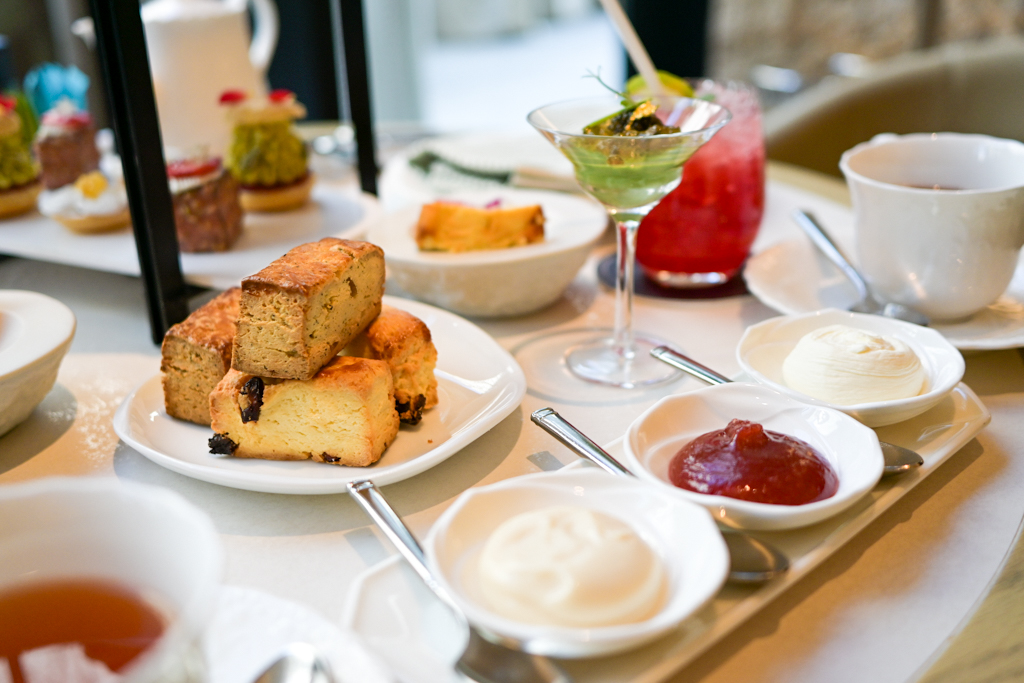 フォーシーズンズホテル大阪ストロベリーアフタヌーンティー