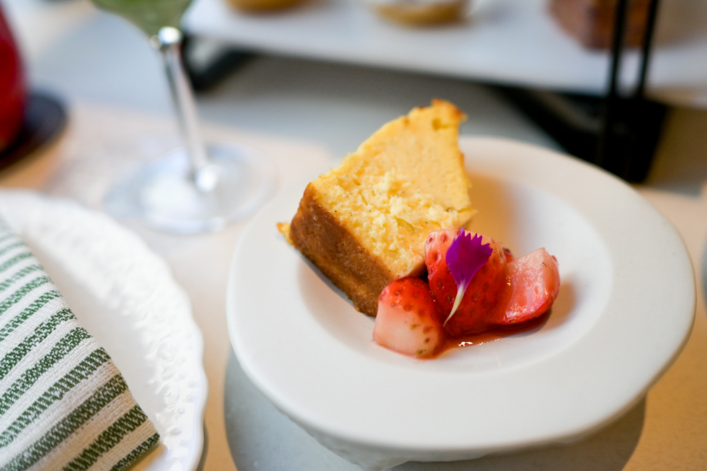 フォーシーズンズホテル大阪ストロベリーアフタヌーンティー