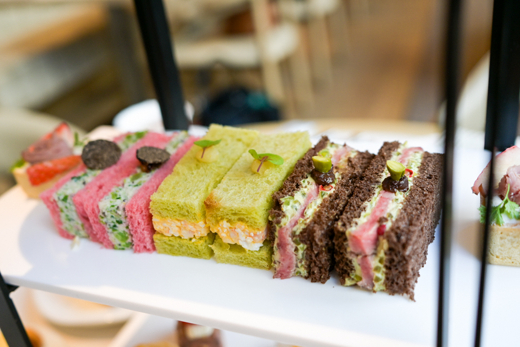 フォーシーズンズホテル大阪ストロベリーアフタヌーンティー