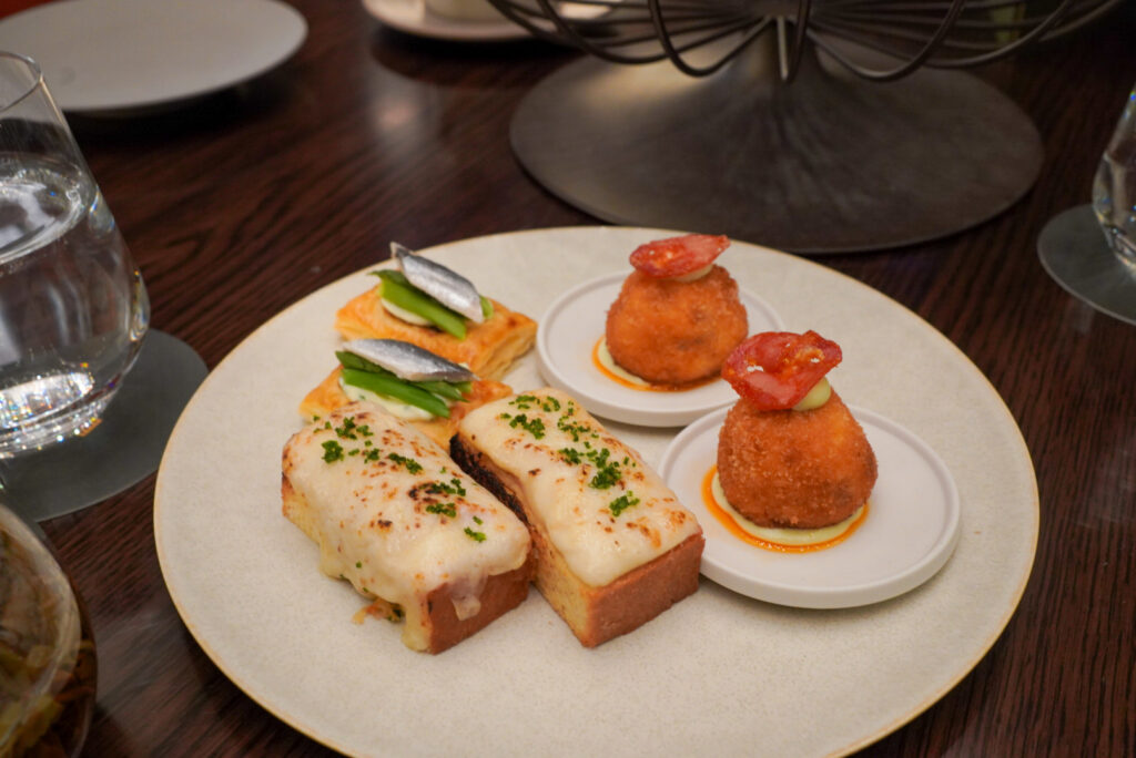 ホテルメイドのセイボリー5品