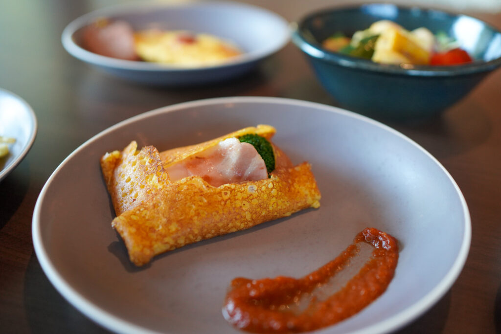 鴨川館　朝食　ガレット