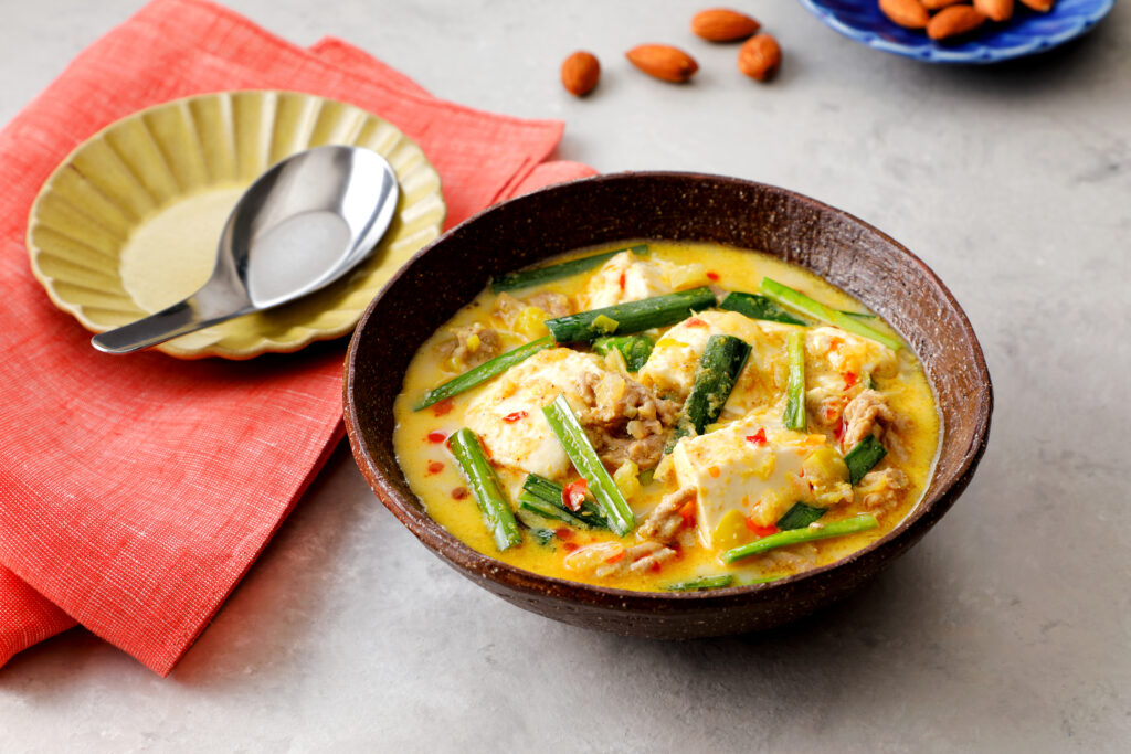 アーモンドミルクの坦々カレースープ