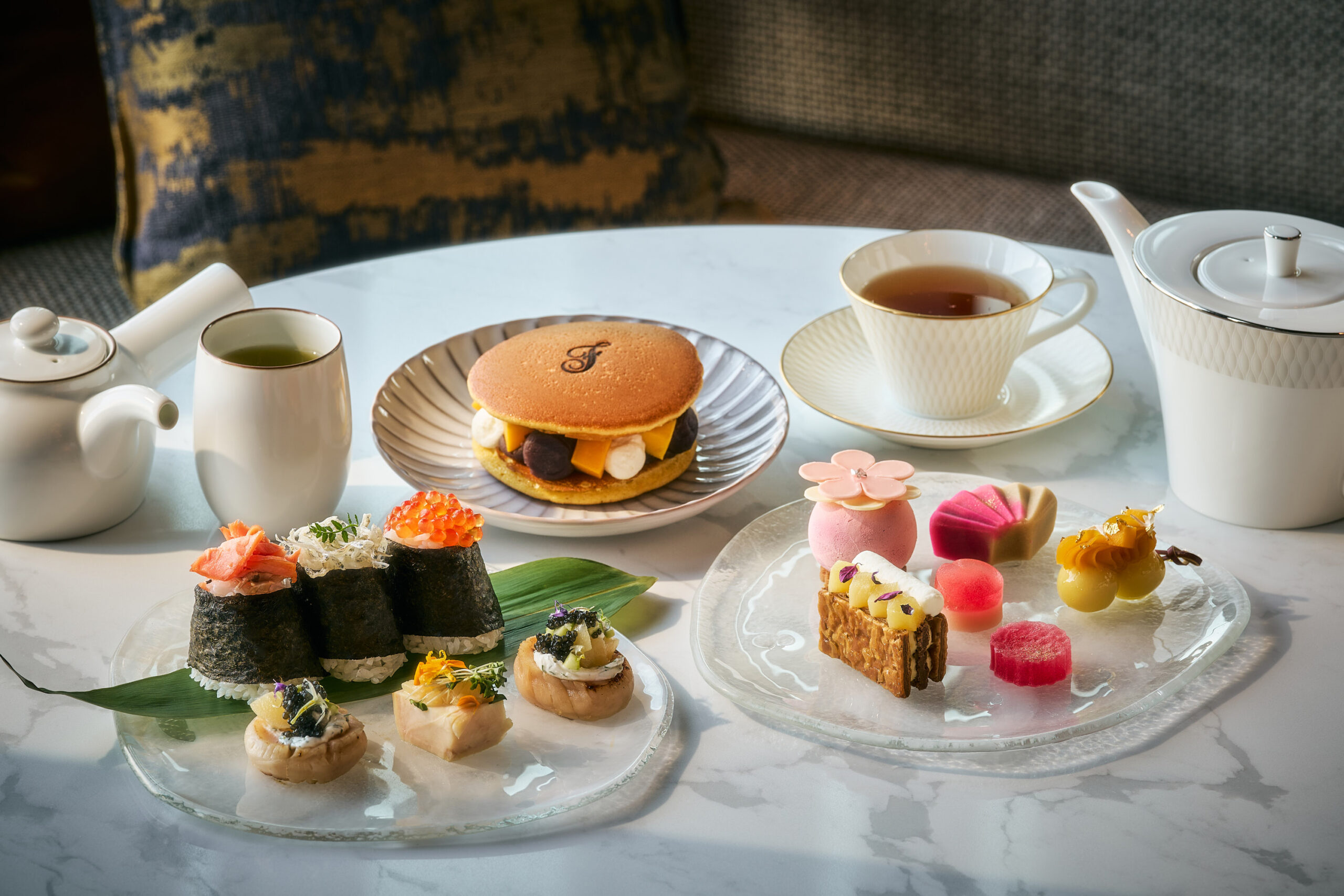 Fairmont-Tokyo-Vur-Mer-Afternoon-Tea