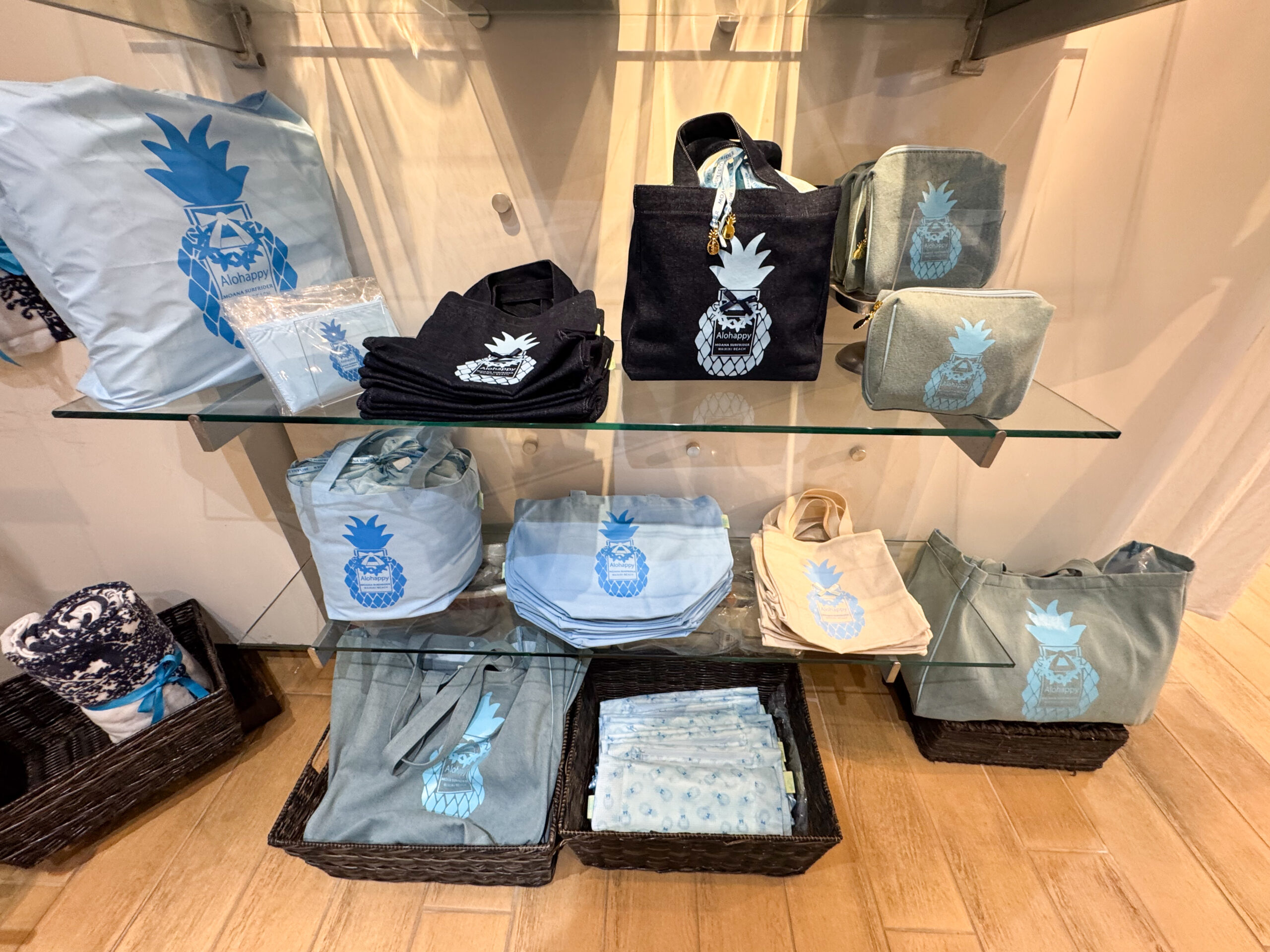 モアナ サーフライダー