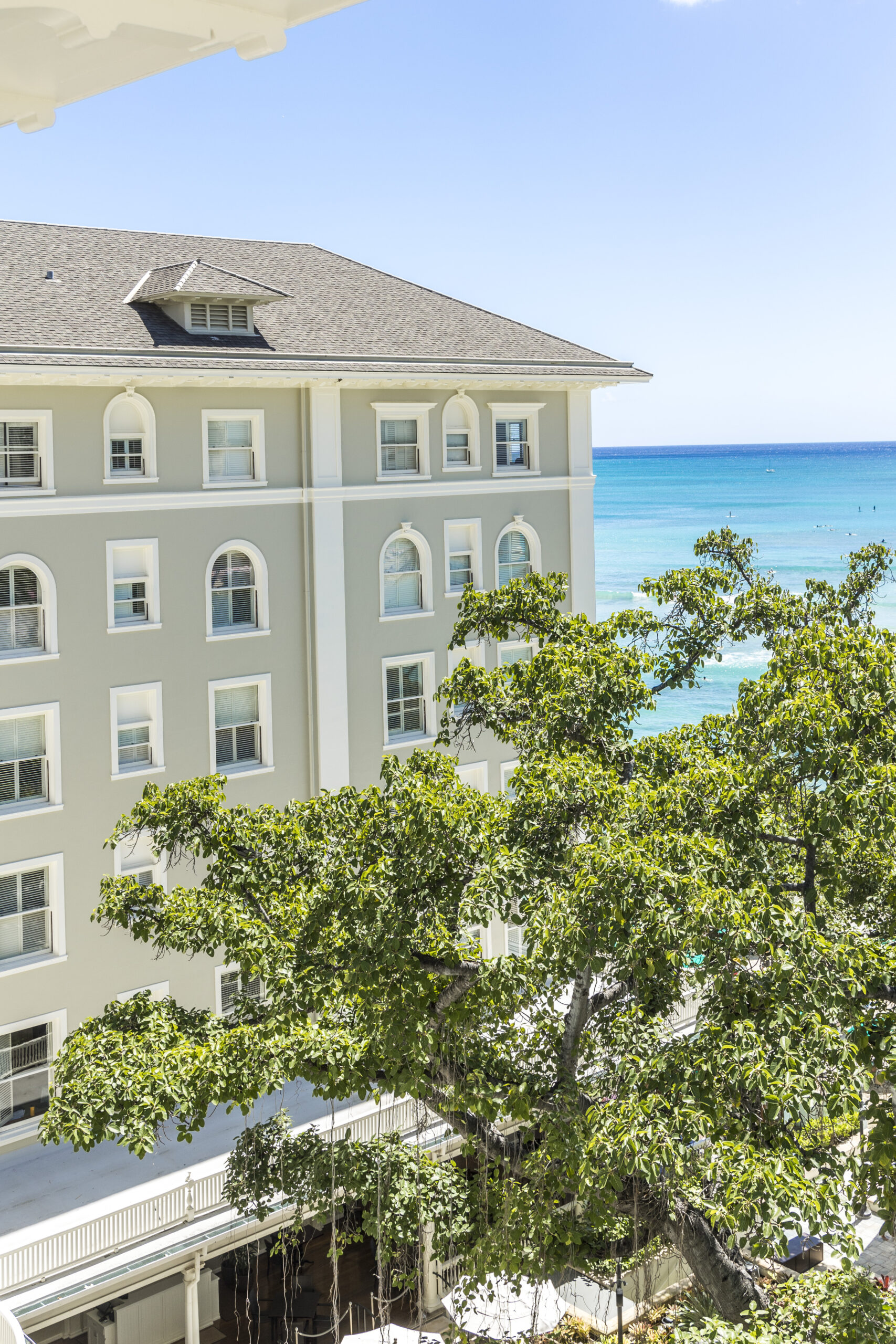 モアナ サーフライダー ウェスティン リゾート＆スパ ワイキキ ビーチ外観