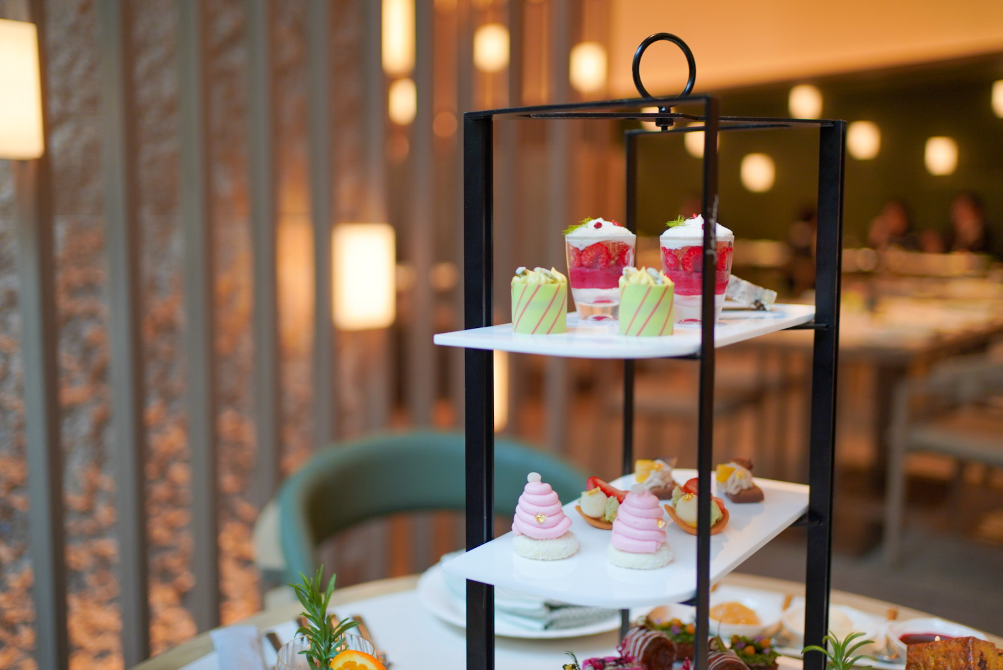 フォーシーズンズホテル大阪　フェスティブアフタヌーンティー　スイーツ