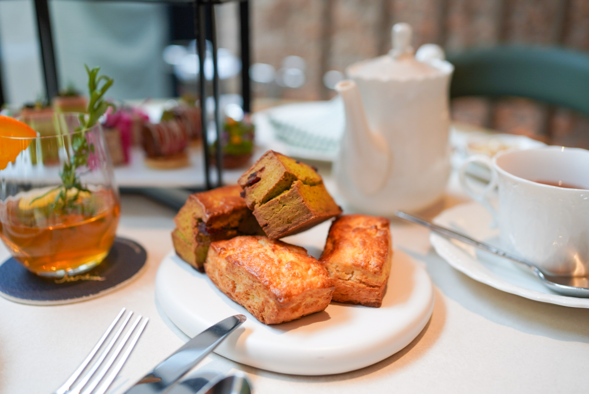 フォーシーズンズホテル大阪 フェスティブアフタヌーンティー スコーン