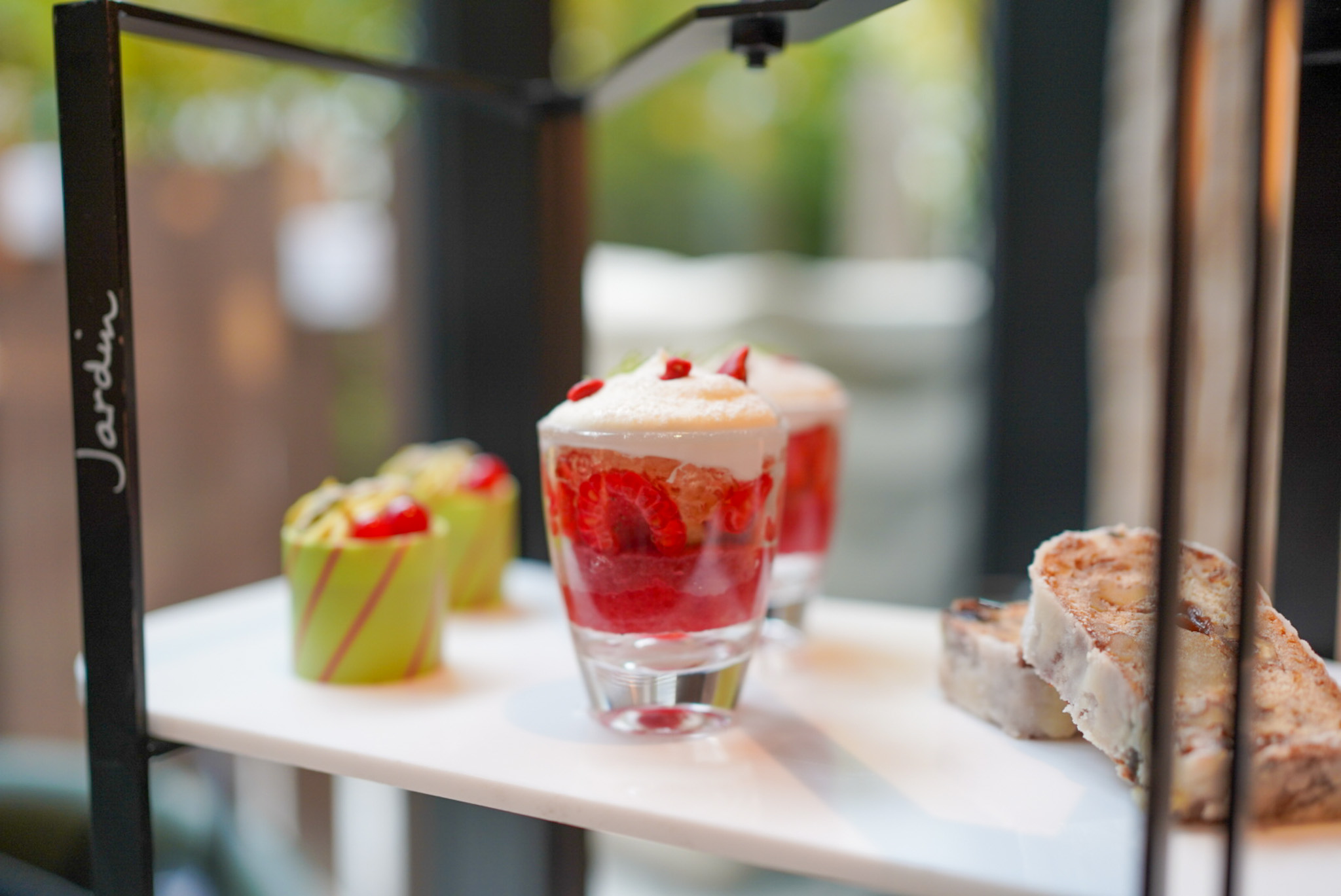 フフォーシーズンズホテル大阪フェスティブアフタヌーンティー