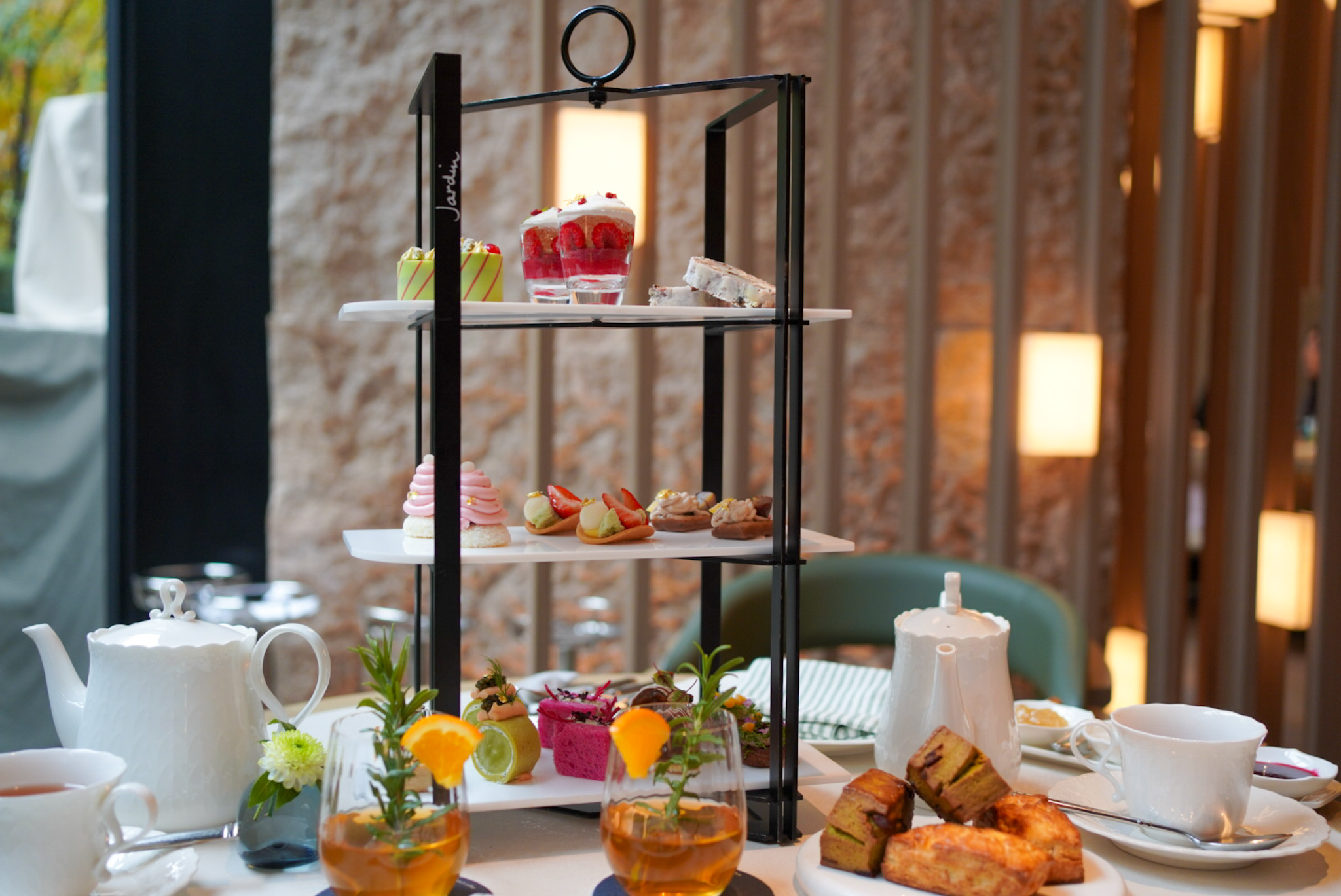 フォーシズンズホテル大阪フェスティブアフタヌーンティー