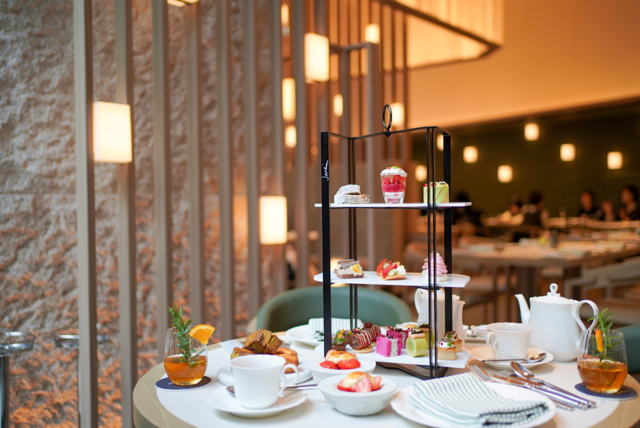 フォーシーズンズホテル大阪フェスティブアフタヌーンティー