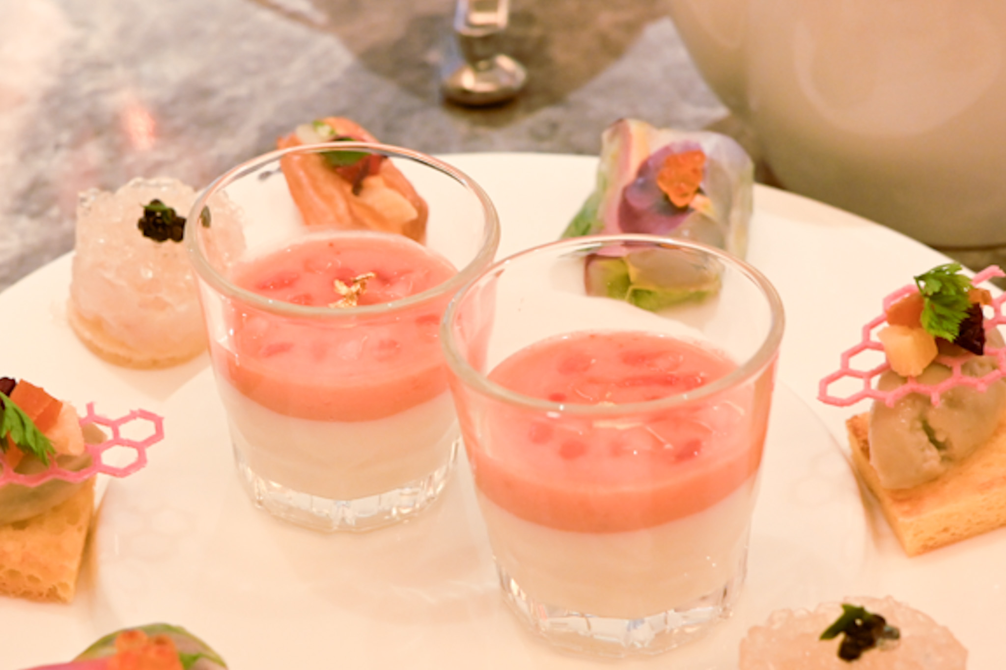 マリー・アントワネット by マノロ ブラニク アフタヌーンティー