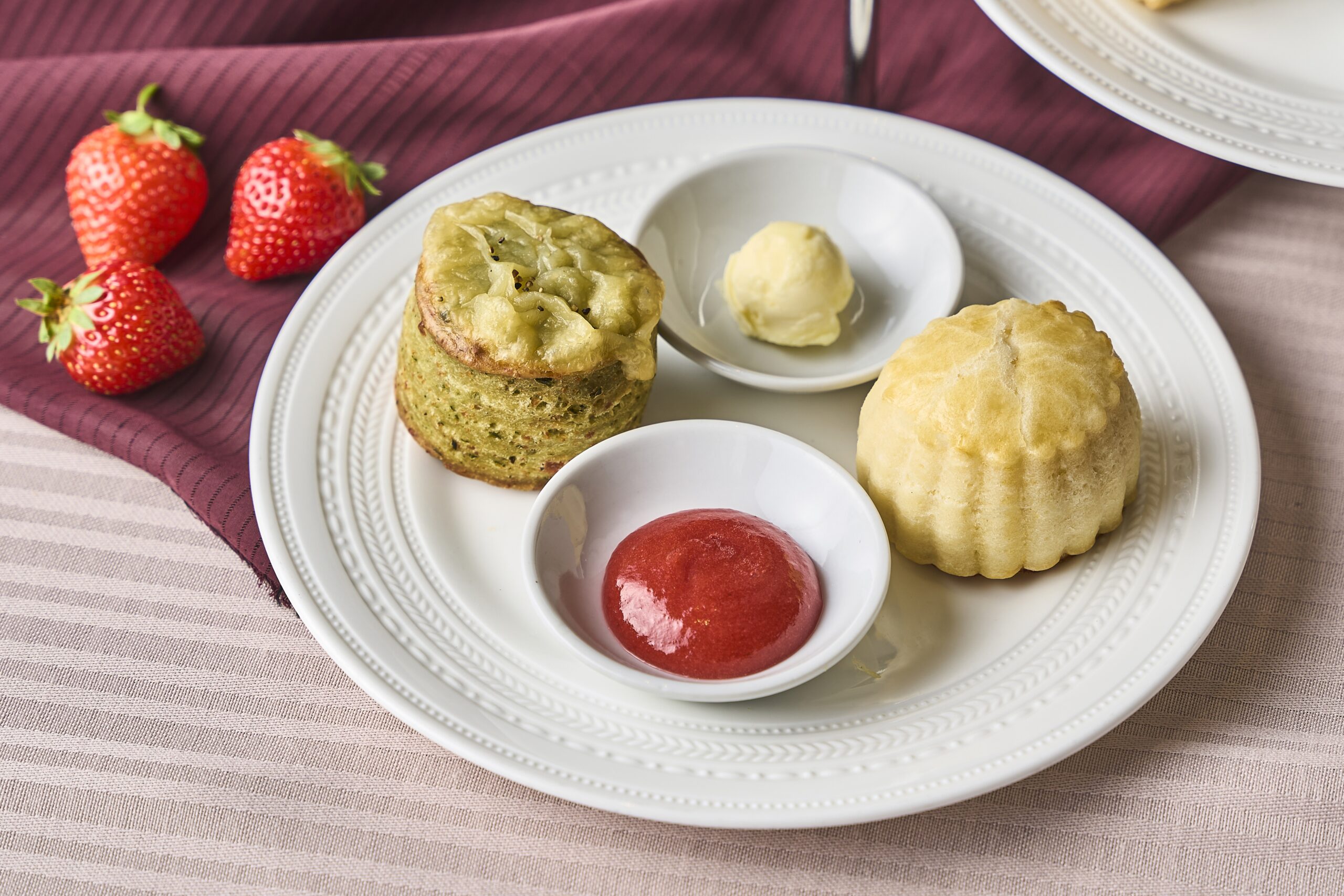 ザ・リッツ・カールトン・大阪ストロベリーアフタヌーンティー