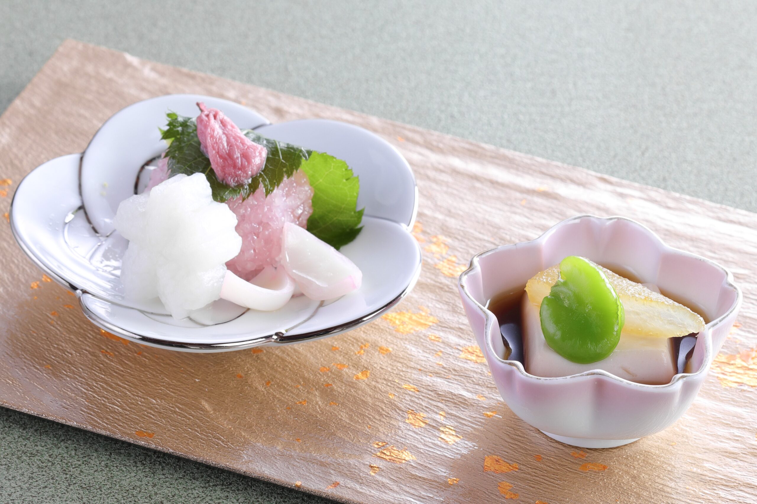 「シェラトン都ホテル大阪」ナイトアフタヌーンティー「Night 和sweets ～和食の料理長が作る和のアフタヌーンティー」春バージョン スイーツ