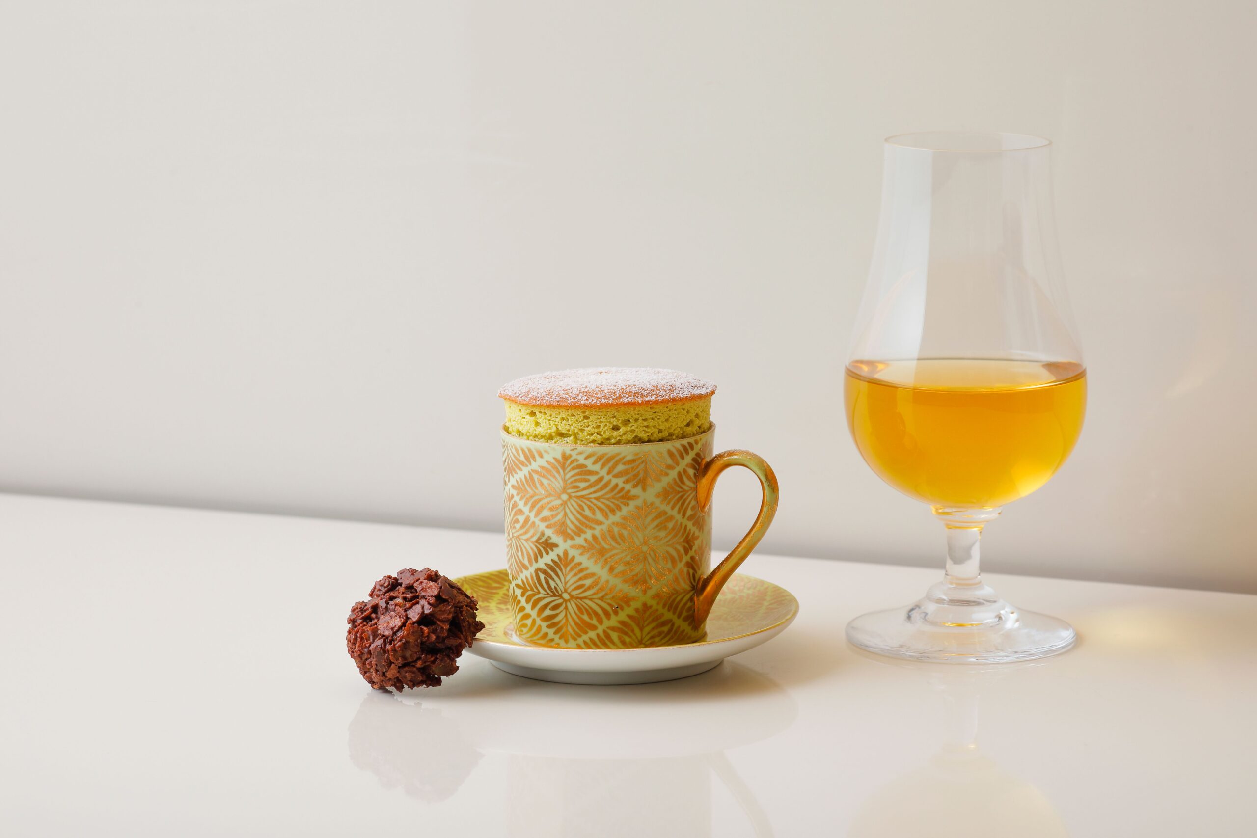 「パーク ハイアット 京都」桜アフタヌーンティー スフレ