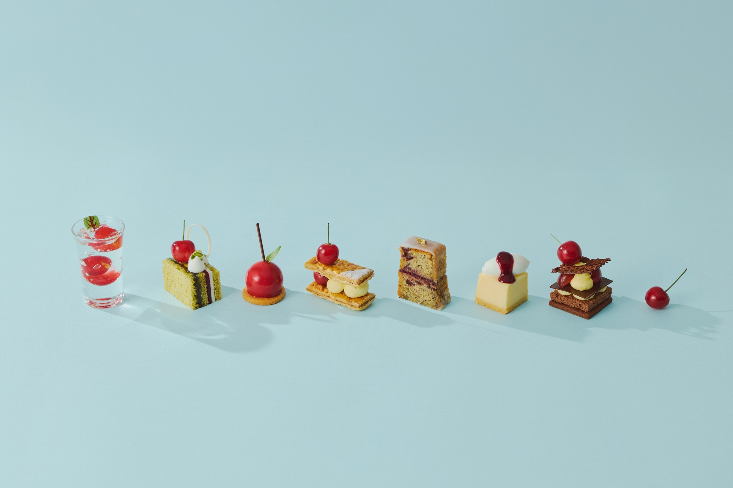 「大阪ステーションホテル」Afternoon Tea “VOYAGE” La saison des cerises スイーツ