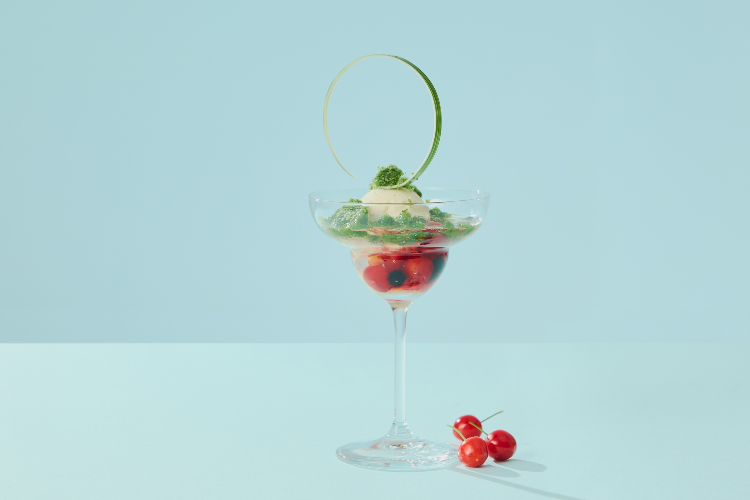 「大阪ステーションホテル」Afternoon Tea “VOYAGE” La saison des cerises
さくらんぼパルフェ