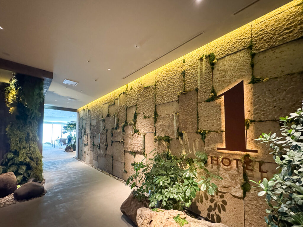 1 Hotel Tokyoエントランス
