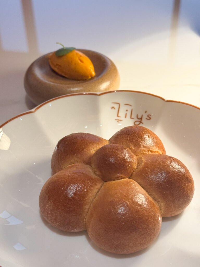 Lily's ディナー　パン