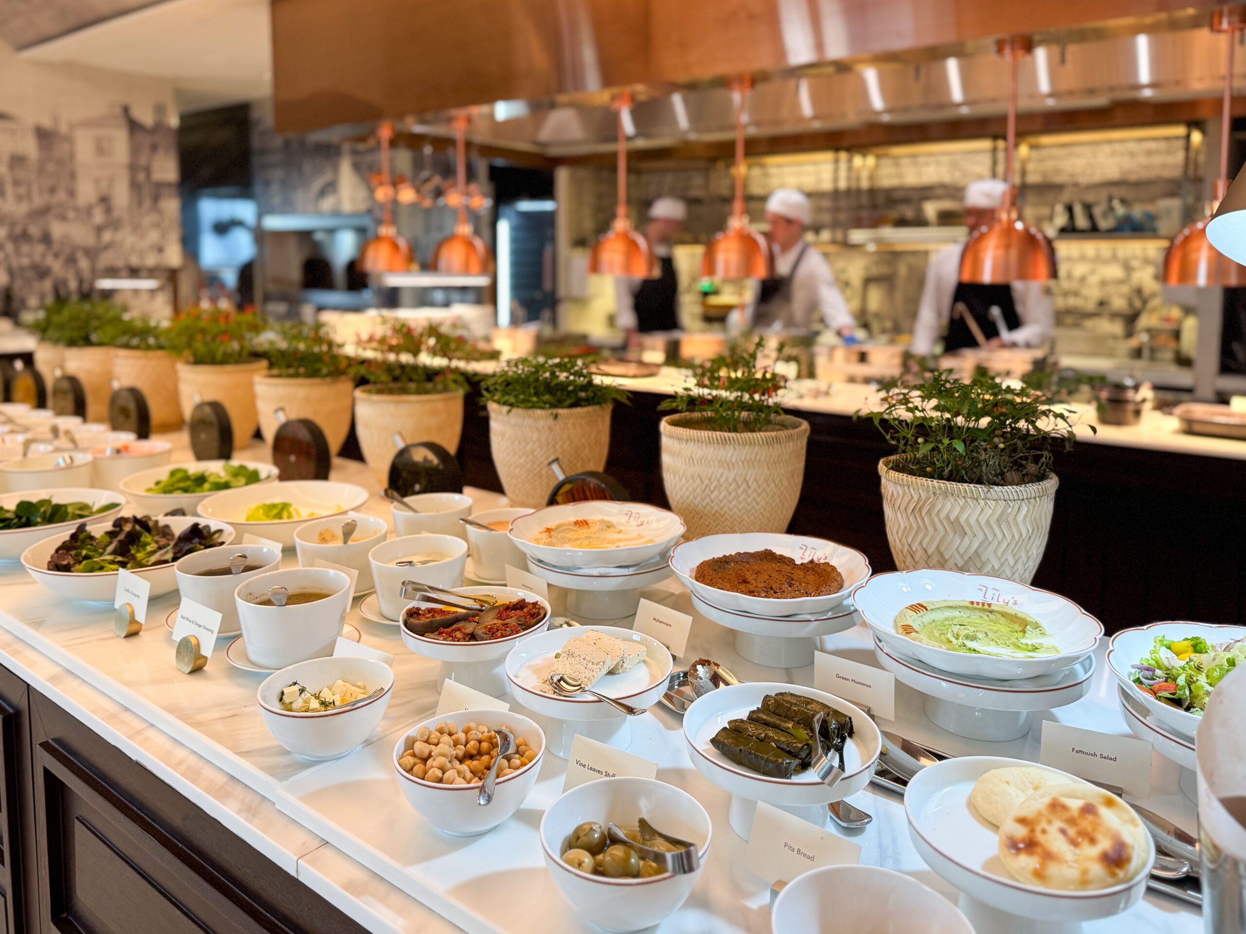 ザ・リッツ・カールトン・バンコク Lily's 朝食ビュッフェの様子